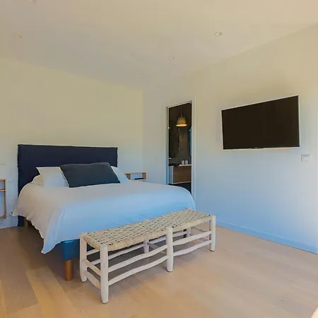 بيت للعطل House With Pool And Vineyards In *